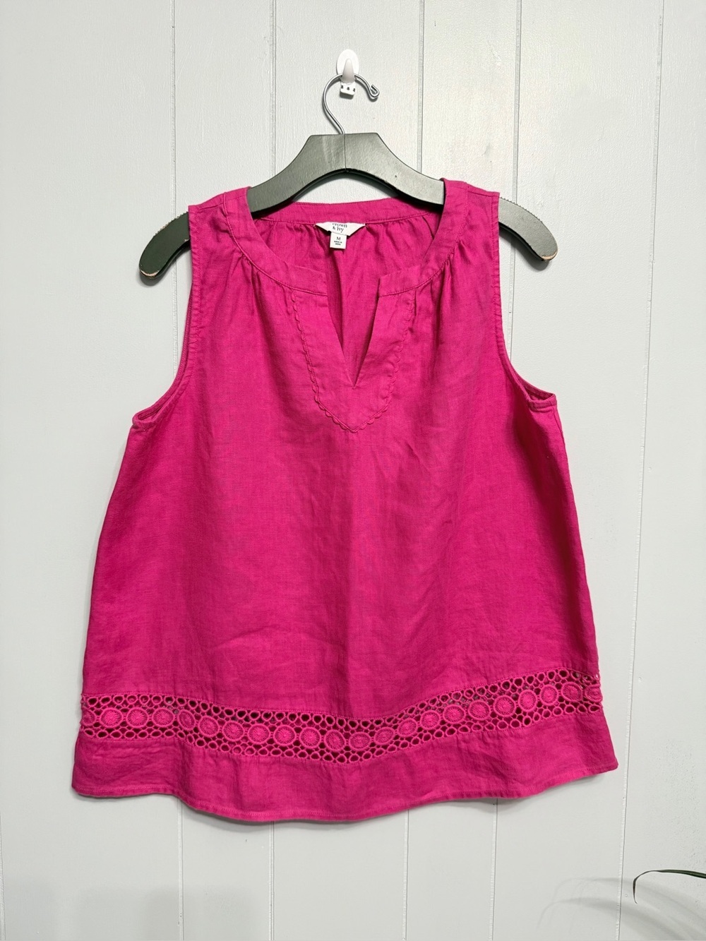 #14) crown & ivy Fuchsia Sleeveless Linen-Tank with Crochet Hem